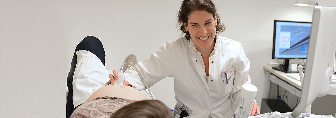 Seltenes Glück: Eineiige Drillinge im EvKB geboren