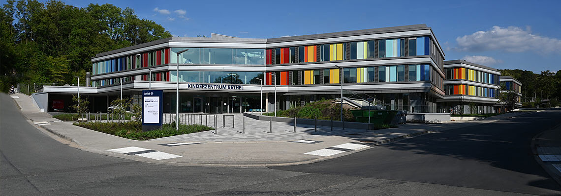 menschlich. führend. kompetent.