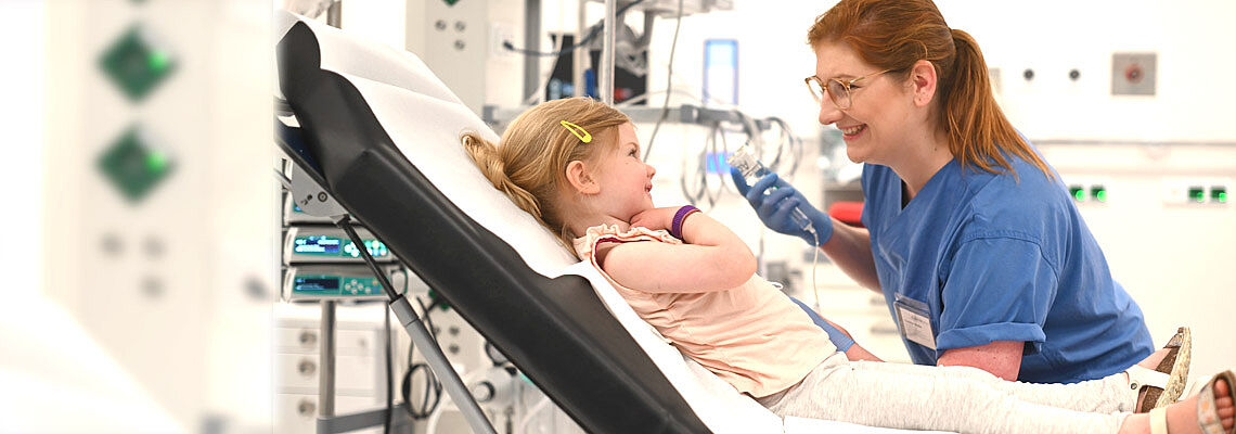 Auszeichnung für Forschung aus dem Kinderzentrum Bethel: Studie zur Bedeutung der Sorge von Eltern in der Kindernotfallmedizin