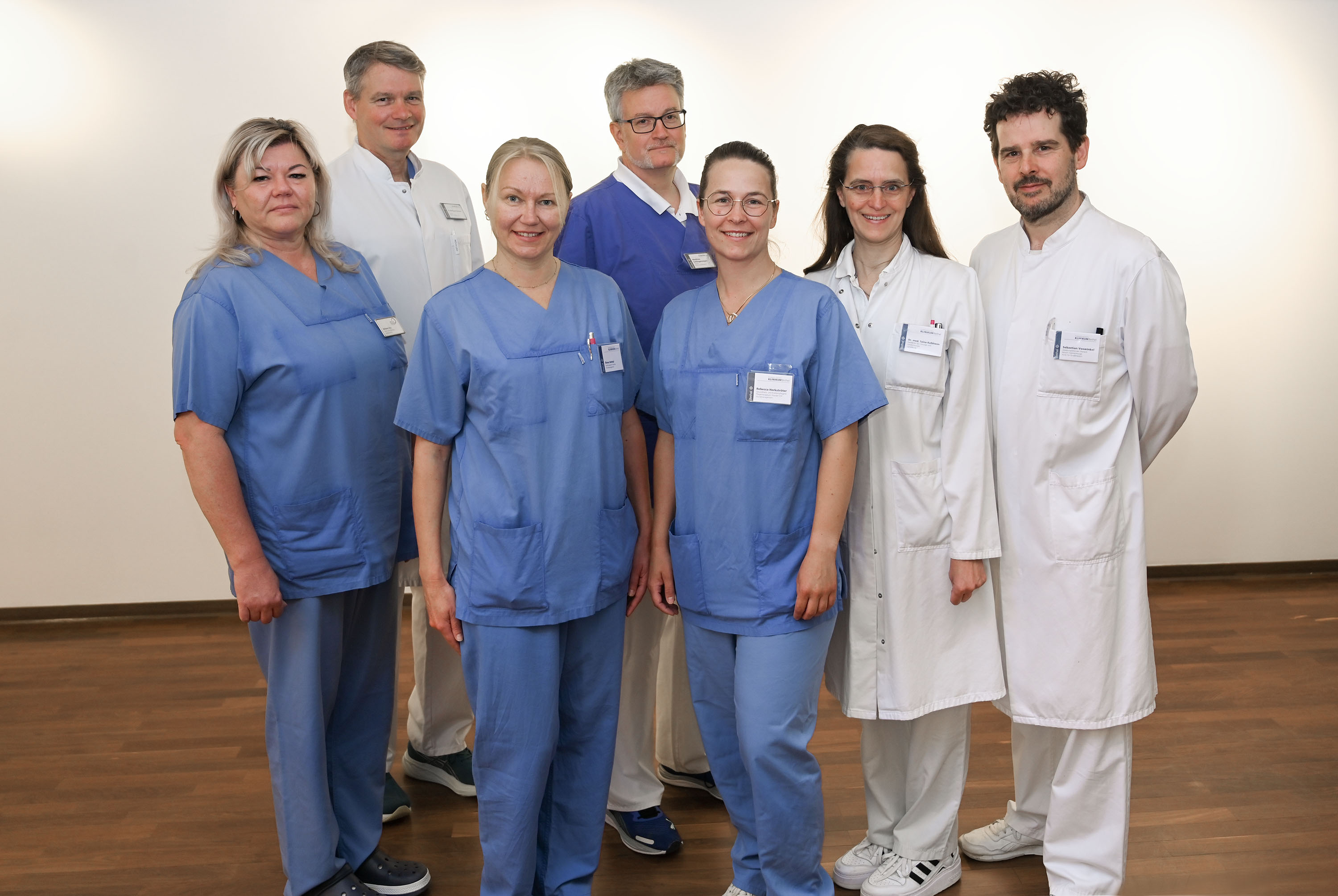 Gruppenfoto des Ärzte-Teams der Gefäßchirurgie im EvKB.