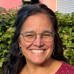 Silvia Carvalho Fernando