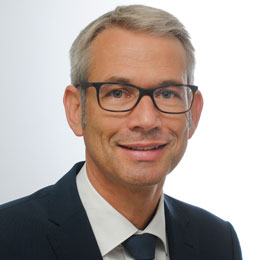 Porträtfoto Dr. Matthias Ernst, Geschäftsführer Evangelisches Klinikum Bethel (EvKB)