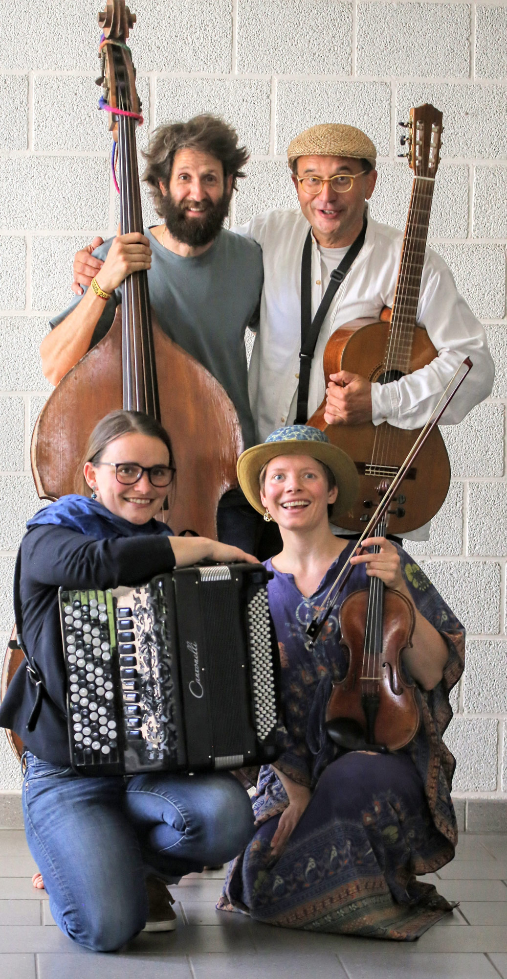 Konzerte im Kranenhaus: KlezmerFolkWeltMusik mit dem Ensemble MA NAVU Konzerte im Kranenhaus: KlezmerFolkWeltMusik mit dem Ensemble MA NAVU